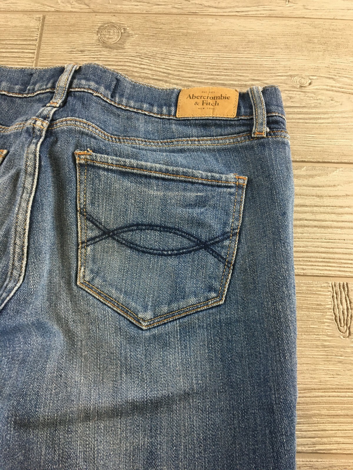 abercrombie and fitch womens jeans