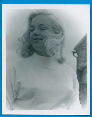 Diana Dors Dunkelkammer produziertes 8x10 Foto blonde Bombe Schauspielerin D36