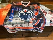 Signed Glenn Anderson Commemorative Jersey and Limited Edition Boxed Set 244/300