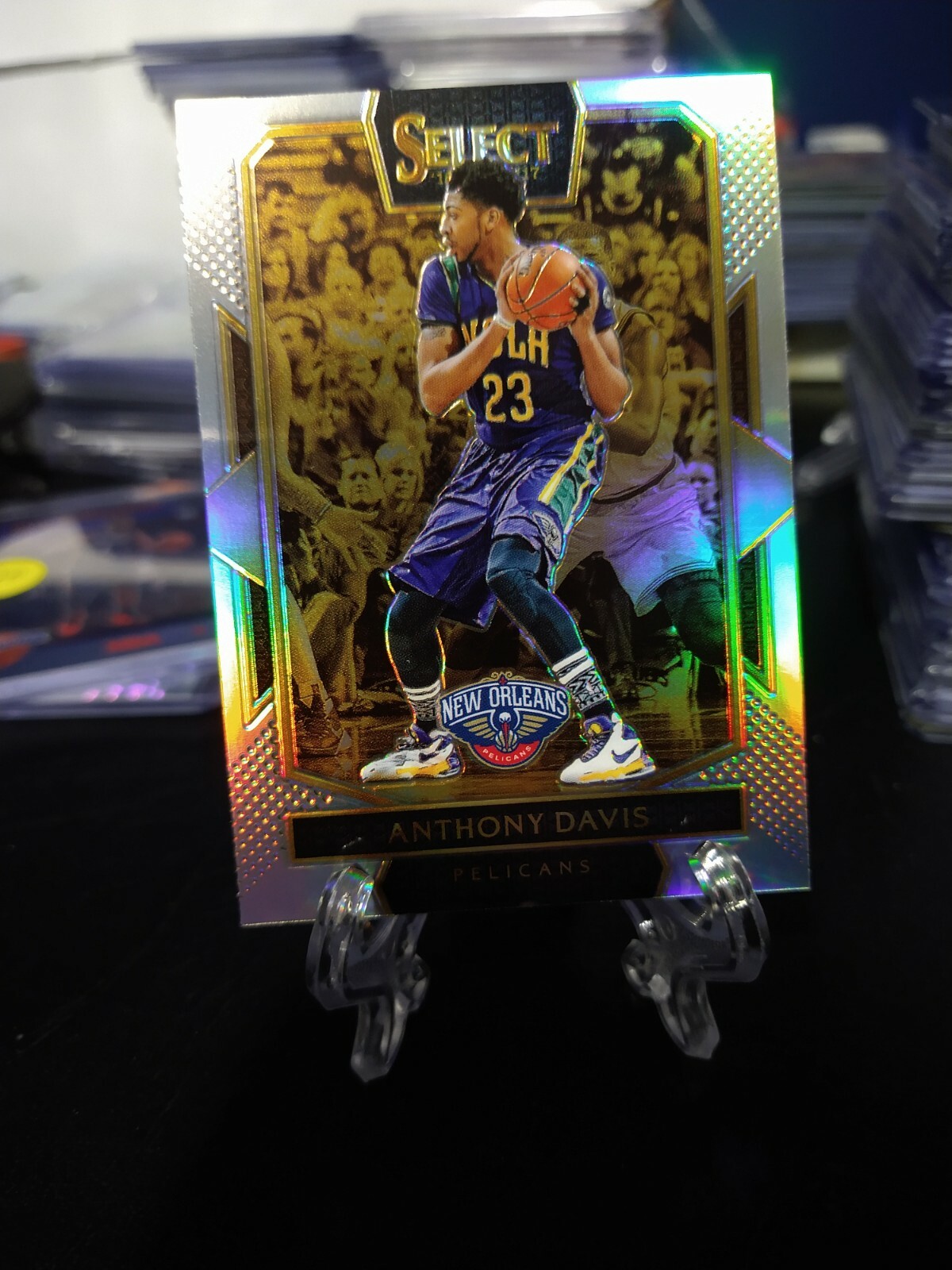 2016-17 Panini Select Anthony Davis Silver No. 201 (Courtside) Pelicans Lakers