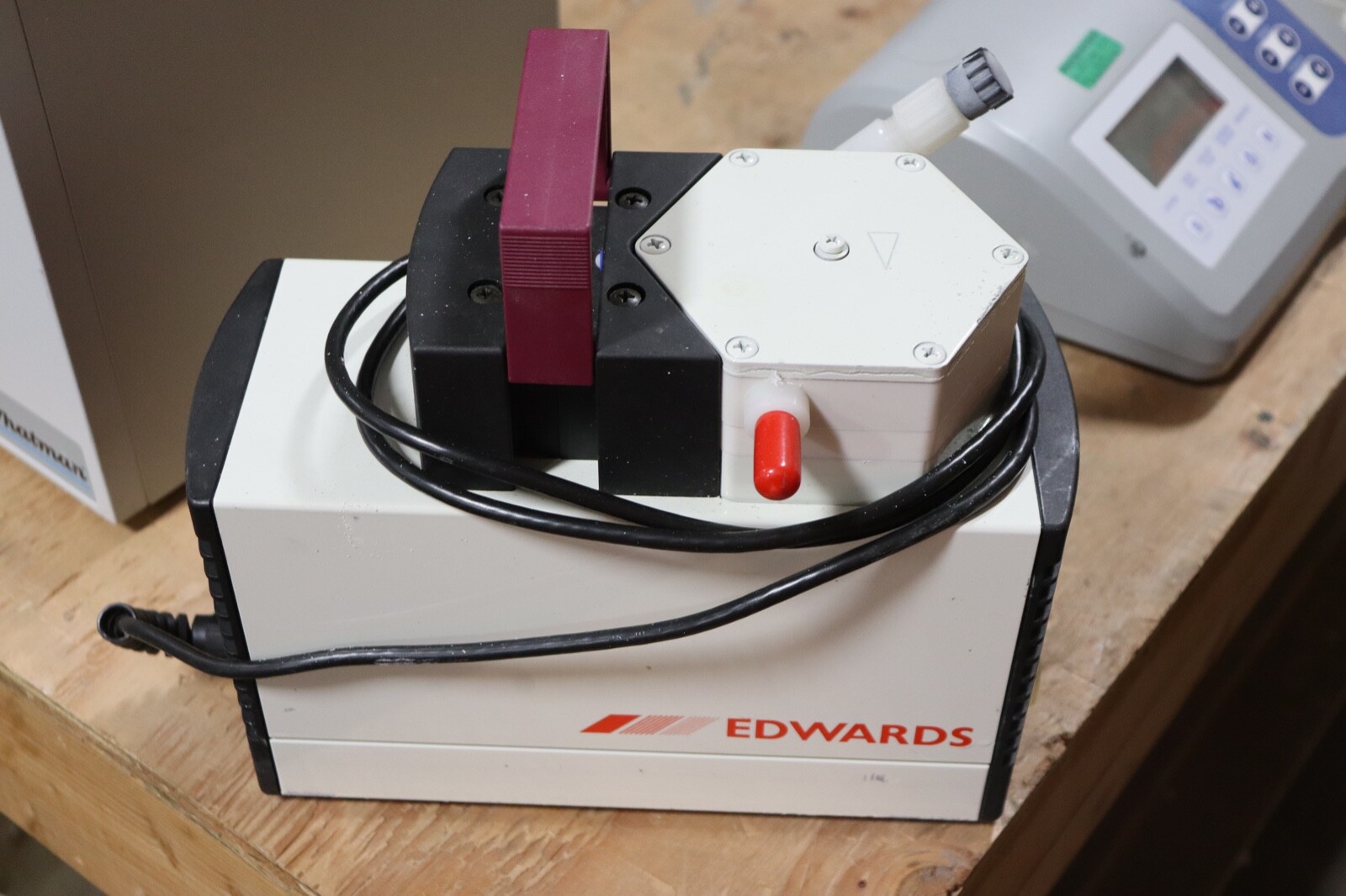 KNF Laboport neuberger vacuum pump Edwards PM13226-840