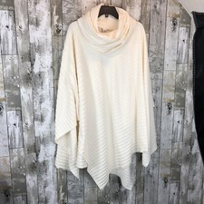 Nwt Le Moda Ivory Poncho One Size Os New
