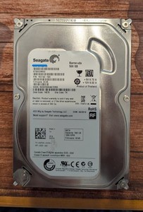 Seagate Barracuda ST500DM002 500 GB SATA III 3.5 in Desktop Hard Drive - FE2