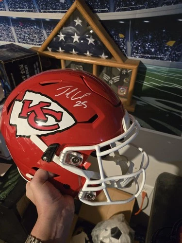 Kansas City Chiefs autographed Jamal Charles SpeedFlex beckett cert