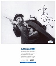 Benicio Del Toro “Snatch” AUTOGRAPH Signed 10x8 Photo ACOA *ding*