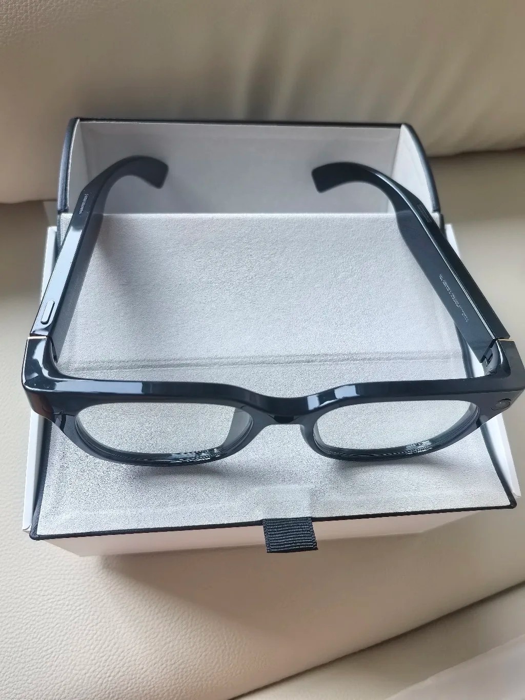 Lunettes connectées 4K photochromiques avec caméra intégrée et musique Bluetooth noires