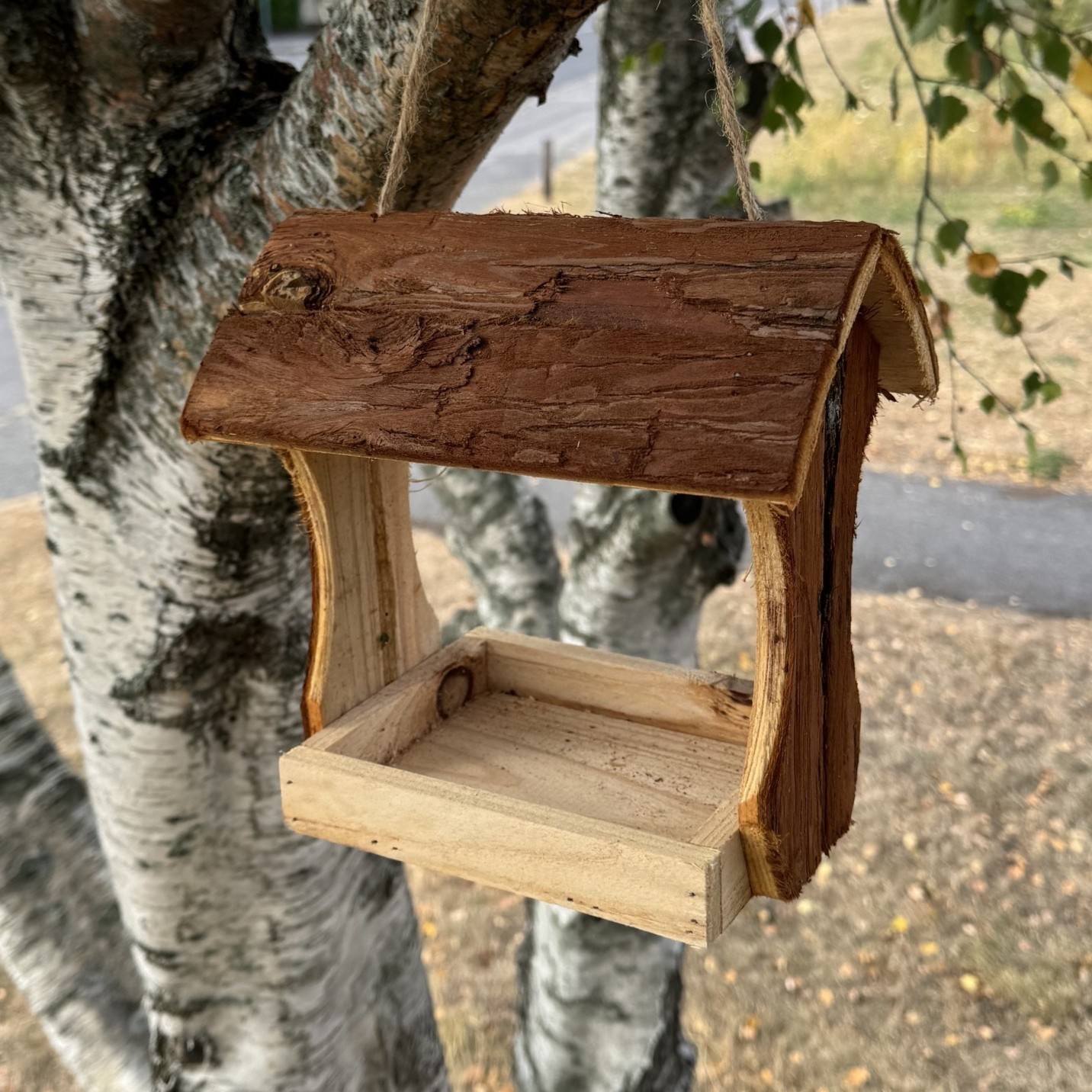 Hanging Wooden Bird Table Feeder Rustic Garden Wild Seed & Peanut Feeder