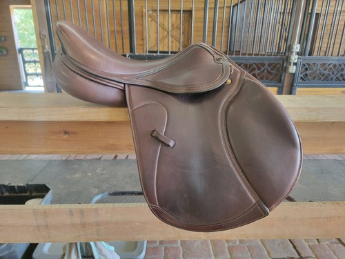 17.5″ Dover Circuit Premier Victory RTF Saddle *Adjustable*