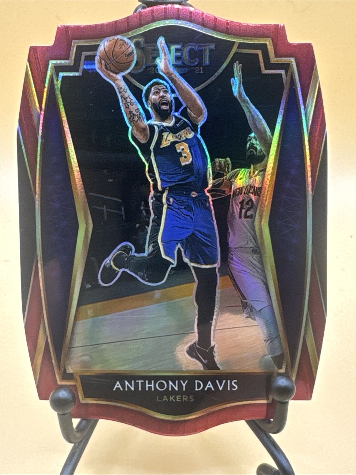 2020 Panini Select Premier Level Maroon Prizm Die-Cut Anthony Davis Lakers /175