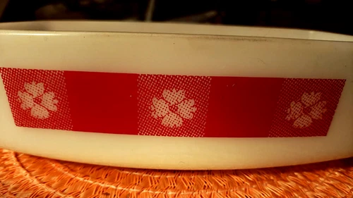 VINTAGE FEDERAL MILK GLASS GINGHAM FLOWER LOAF PAN CASSEROLE DISH