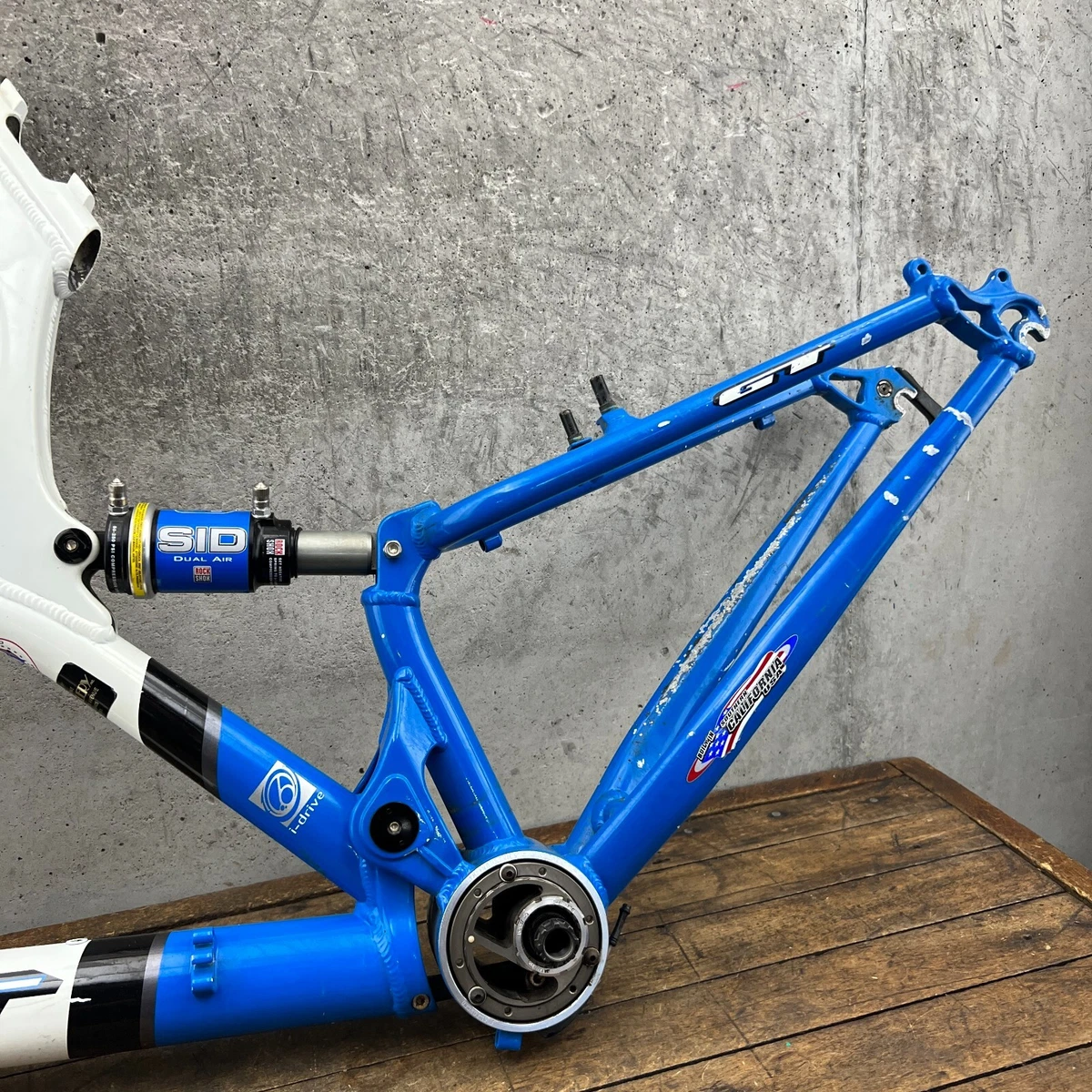 GT・i-driveフレーム【 XCR3000】クランク・ペダル付 GT・i-driveフレーム【 XCR3000】クランク・ペダル付 GT・i-drive