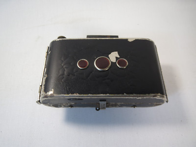 un prototype d'appareil photographique 6x13 pour la photographie en relief