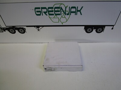 BLACKBOX AC503A-R2 CAT5 VGA VIDEO SPLITTER  NEW FREE SHIPPING!!!!!