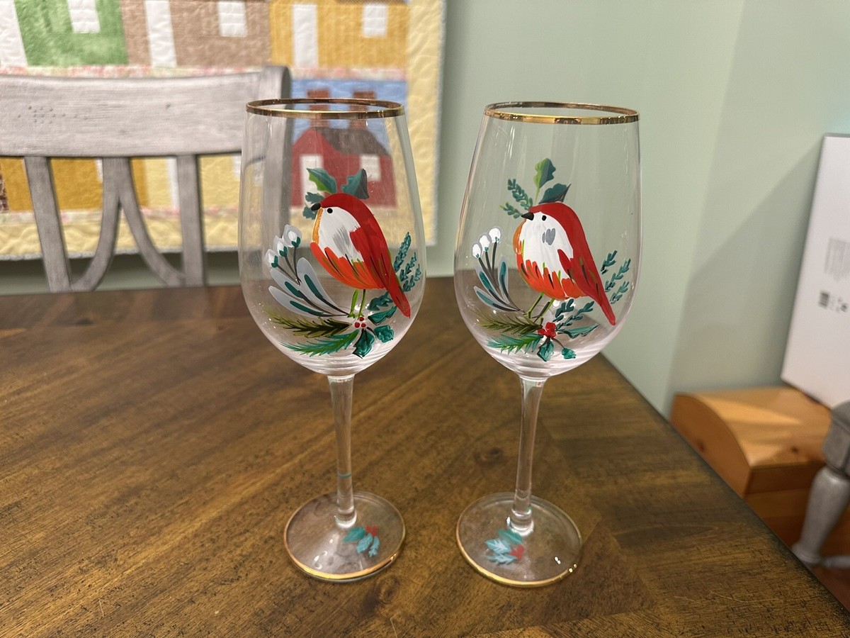 2 Christmas Wine Glasses Hand Painted Red Bird Holly Gold Trim 10