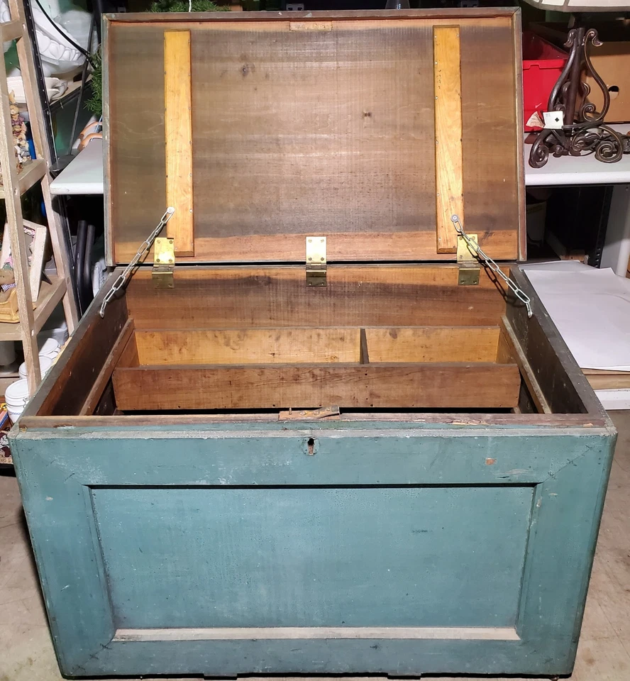 Antiguo cofre de carpintero de madera hecho a mano baúl de almacenamiento bandeja de almacenamiento ¡ENORME! Foto 2 de 4