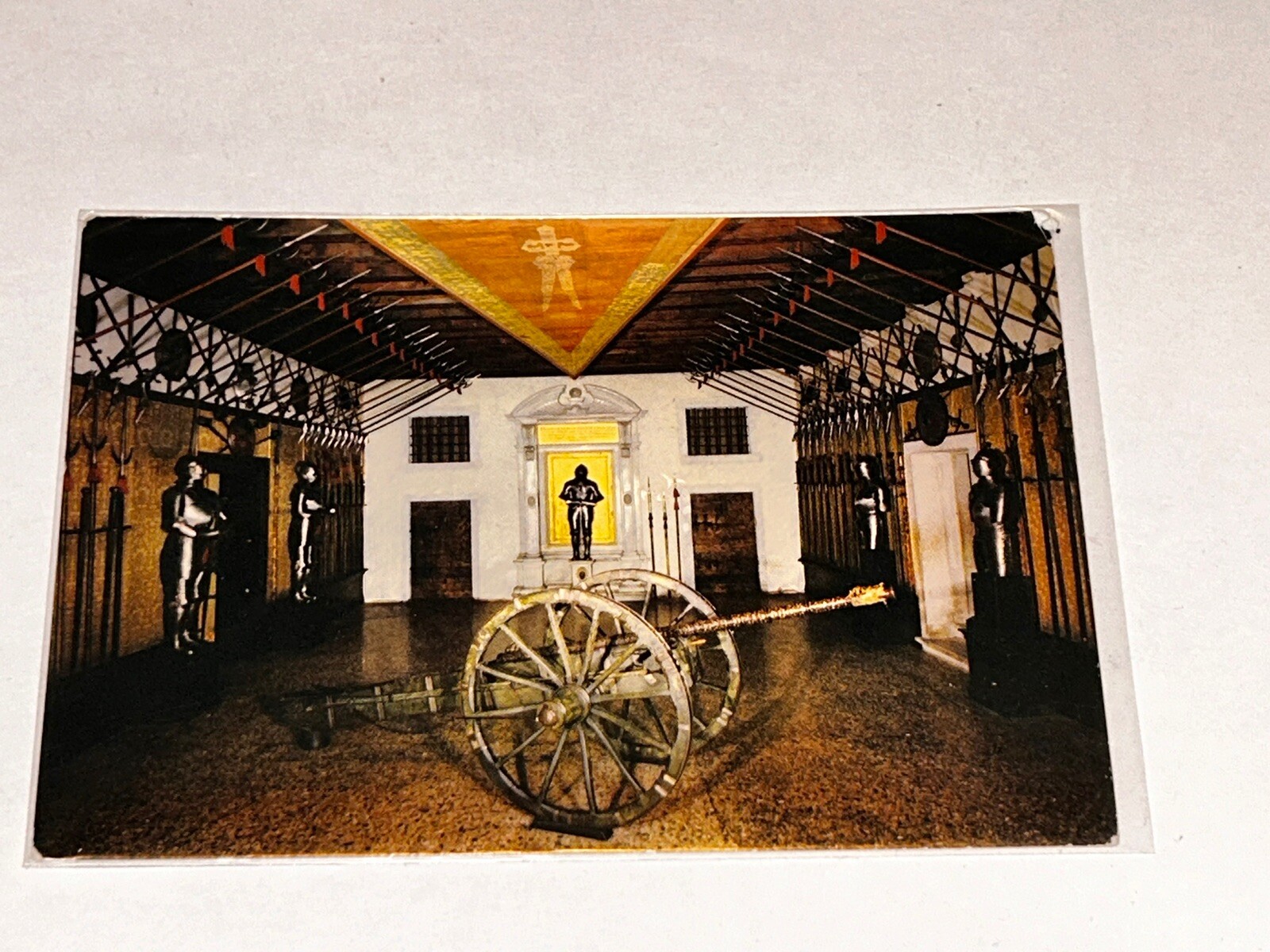 Picture 1 of 4