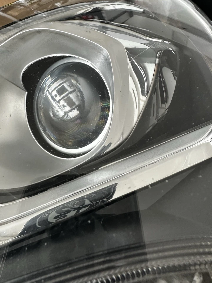 Scheinwerfer Original Toyota Yaris P13 2017 - 2020, Faelift,  LINKS, LED defekt - Bild 2 von 4