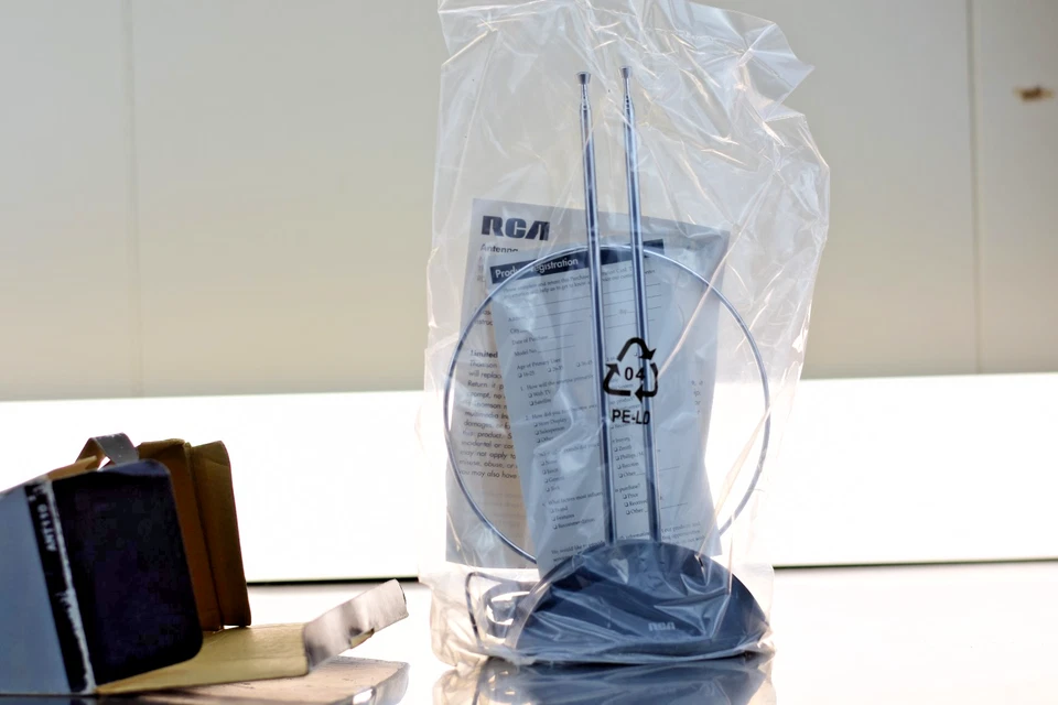 Original RCA ANT110 Universal UHF VHF FM Estéreo Interior TV Antena HDTV  Foto 3 de 4