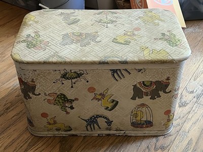 1950's PEARL WICK Gay Time Quilted Vinyl Toy Chest Zoo Circus