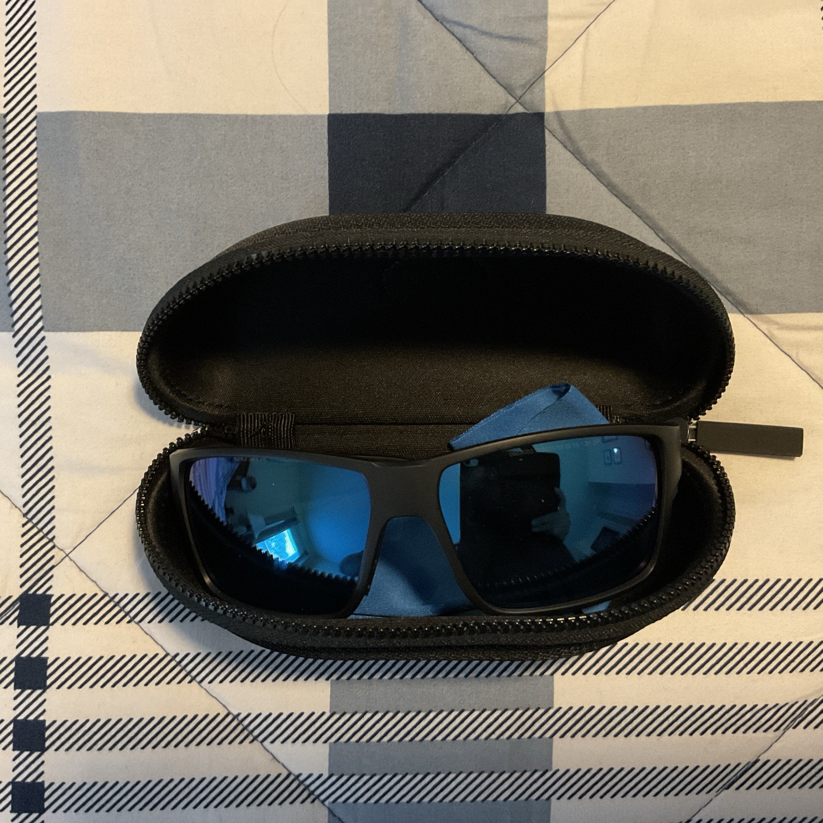 Costa Del Mar Reefton Pro Rectangular Sunglasses … - image 1