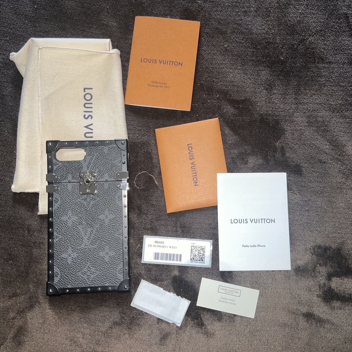 AUTHENTIC LOUIS VUITTON MONOGRAM PATTERN BLACK IPHONE 7+ TRUNK CASE USED