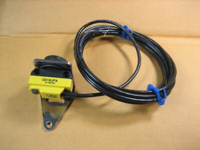 BANNER QS18UPA -  Ultrasonic Sensor 12-30VDC