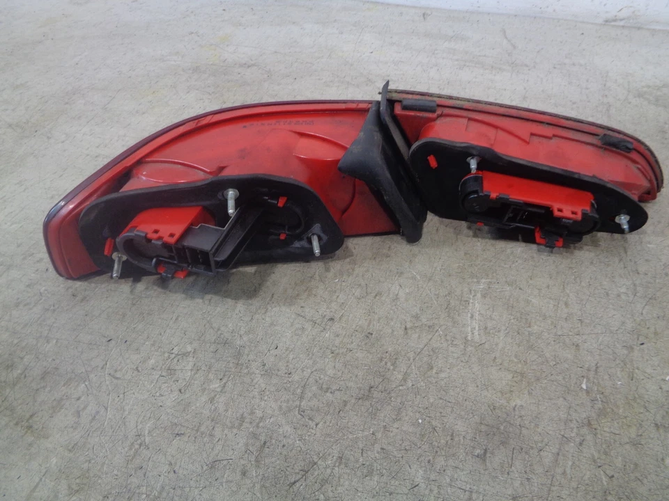 Juego de luces traseras del lado del conductor Alfa Romeo 159 2007 F9395328 Foto 2 de 3