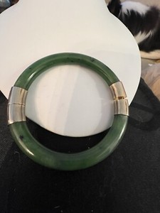 Authentic Vintage 10k Gold Plated Green Jade Bangle Bracelet Approximately 7.5”