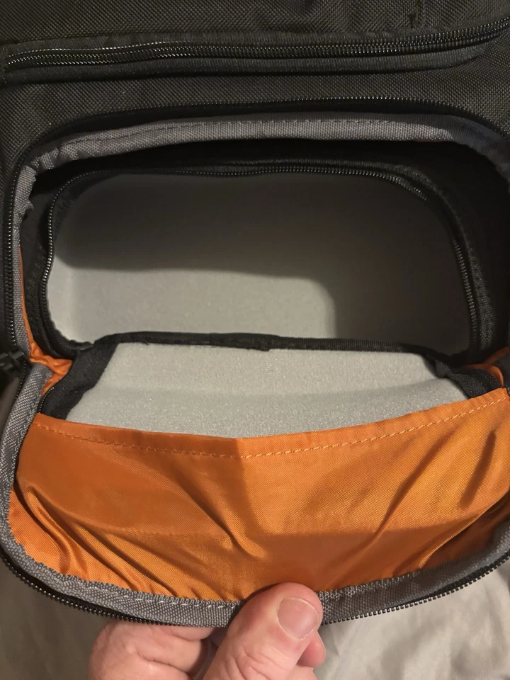 Mochila para portátil eBags profesional delgada - interior negro liso naranja Foto 3 de 4