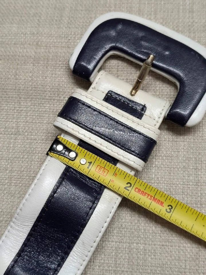 vintage 1970s belt WIDE white/blue 28 striped MOD leather flight attendant GLAM - Image 4 of 4