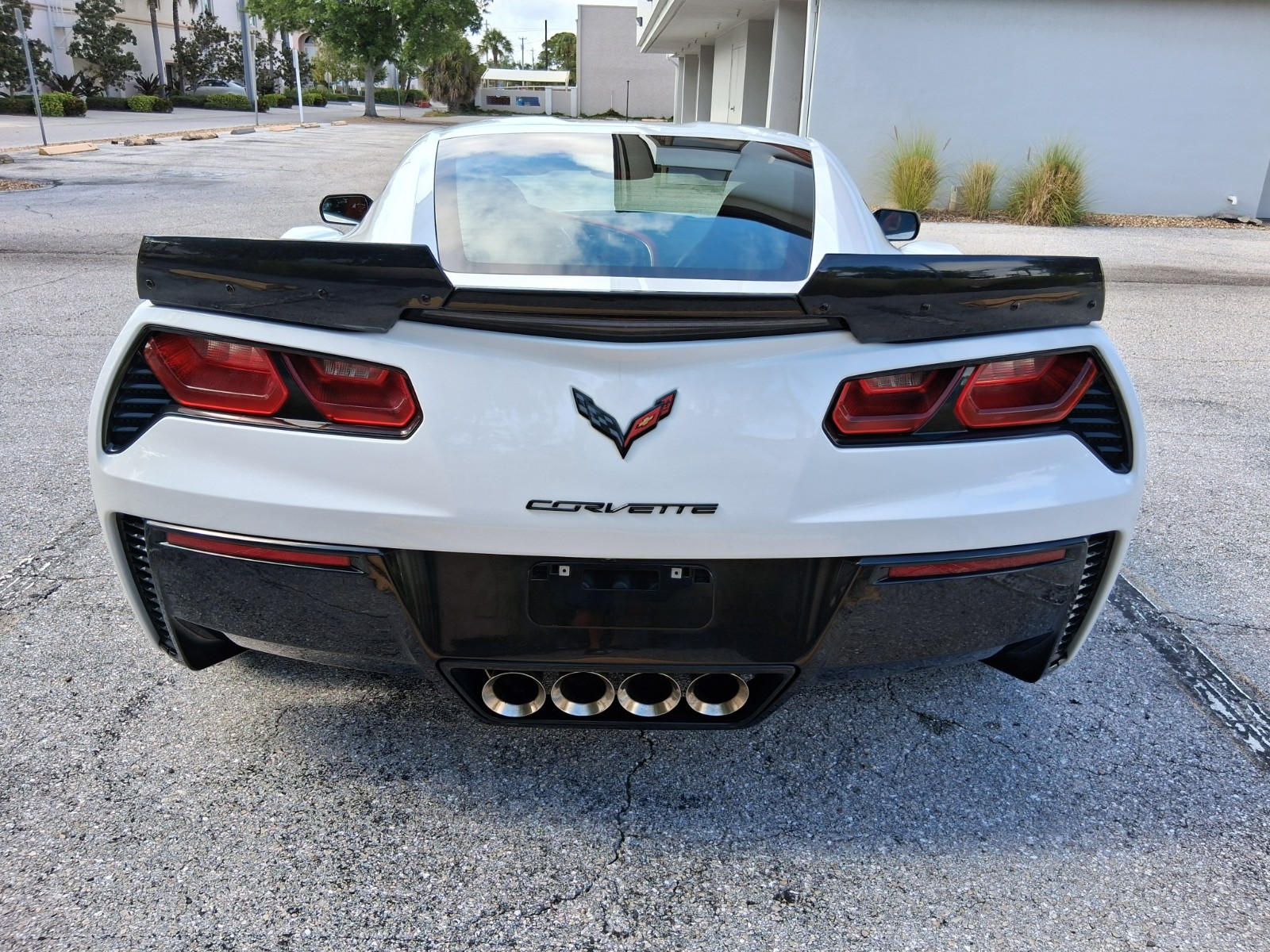 2018 White Chevrolet Corvette   | C7 Corvette Photo 9