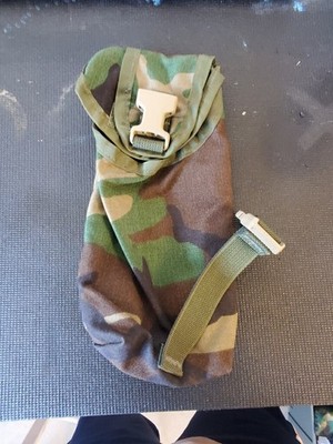 MOLLE M81 Woodland RACK Radio Pocket USGI Specialty Defense Systems AN/PRC-126