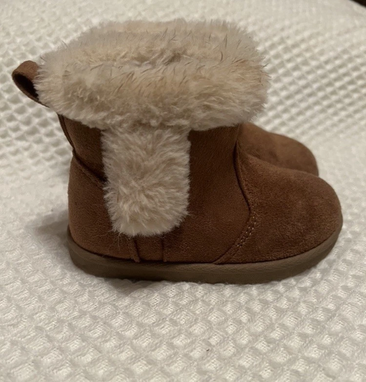 3 juegos de botas/zapatos niña talla 5 negro, 6 marrón y 7 rosa Foto 4 de 4