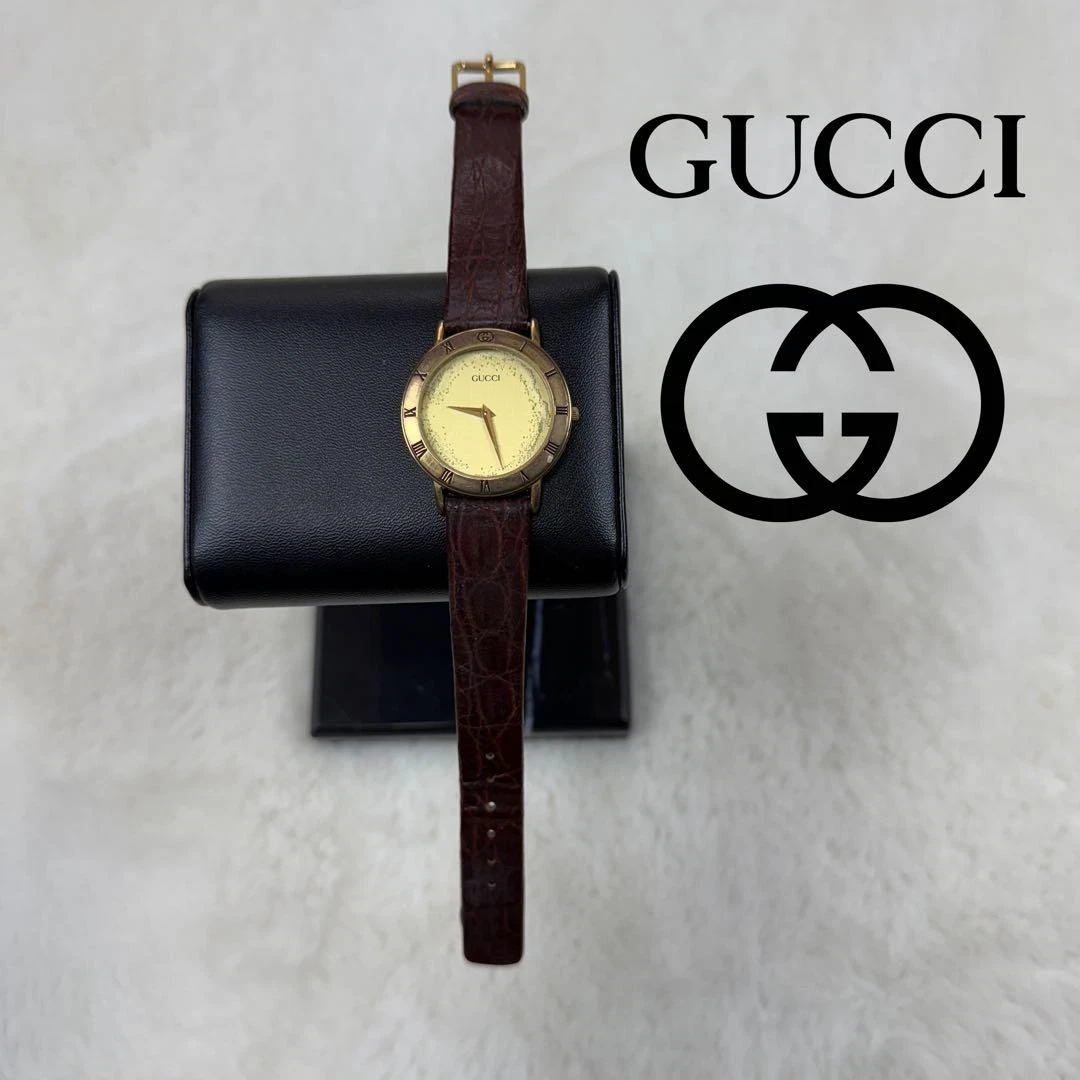 Montre Gucci 3000.2M, occasion, signes d'usure, unique, pile morte