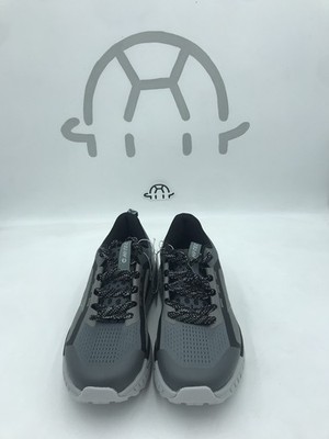 Hi-Tec Men s Castle Rock/Black/ Microchip Hiking Shoes