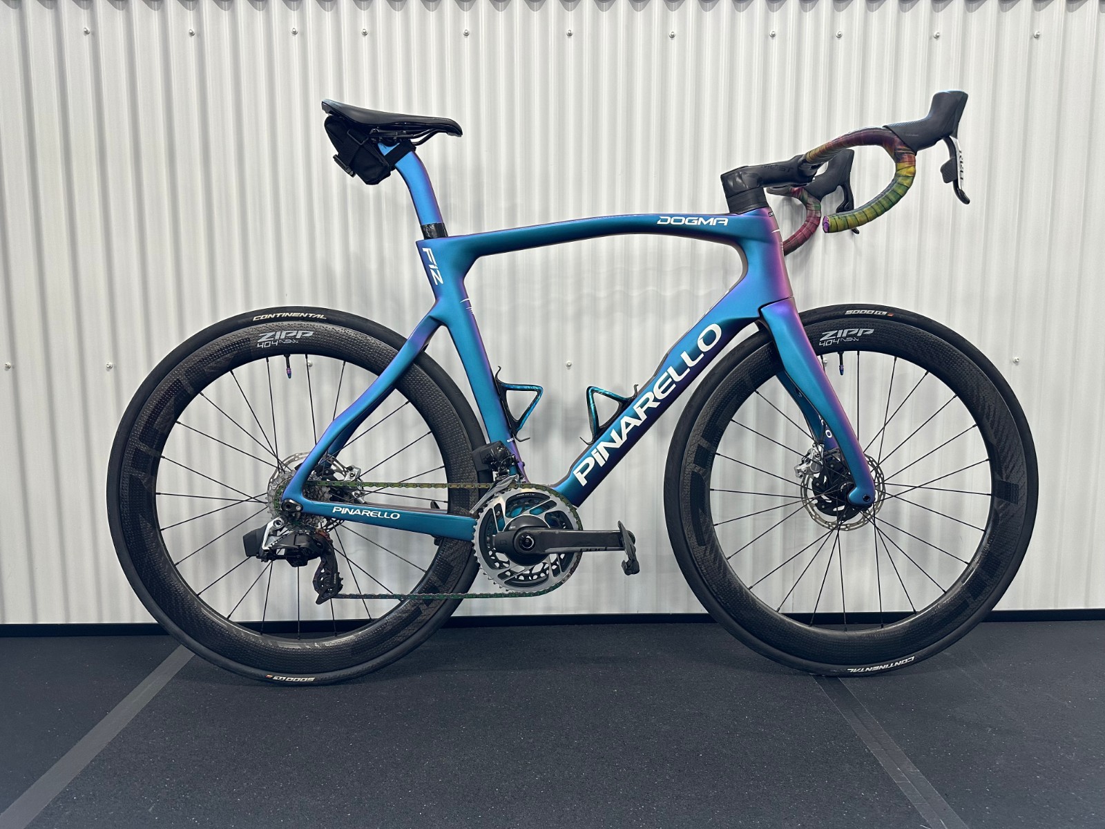 2021 Pinarello Dogma F12 Disc 57.5 SRAM Red eTap AXS Zipp 404 NSW Borealis