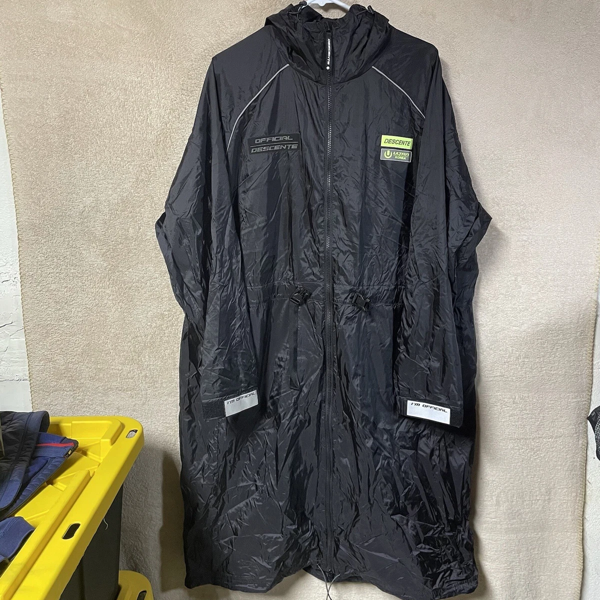Descente rain jacket sales