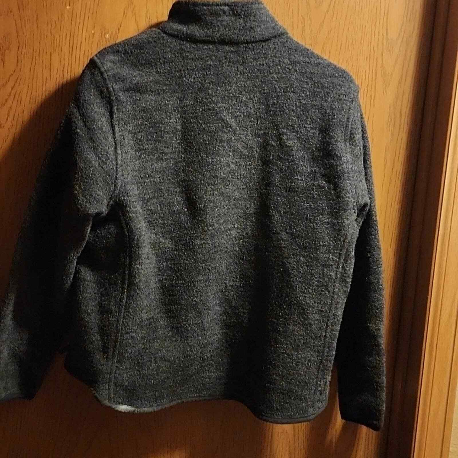 Woolrich jacket light weight small - image 4