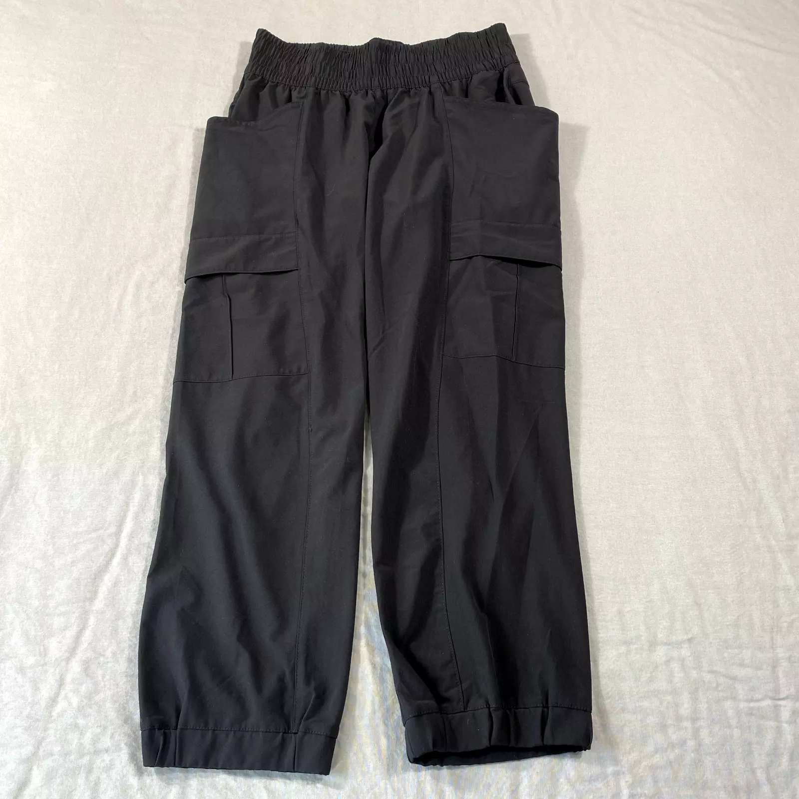 prana capri cropped pull-on cargo athleisure pants