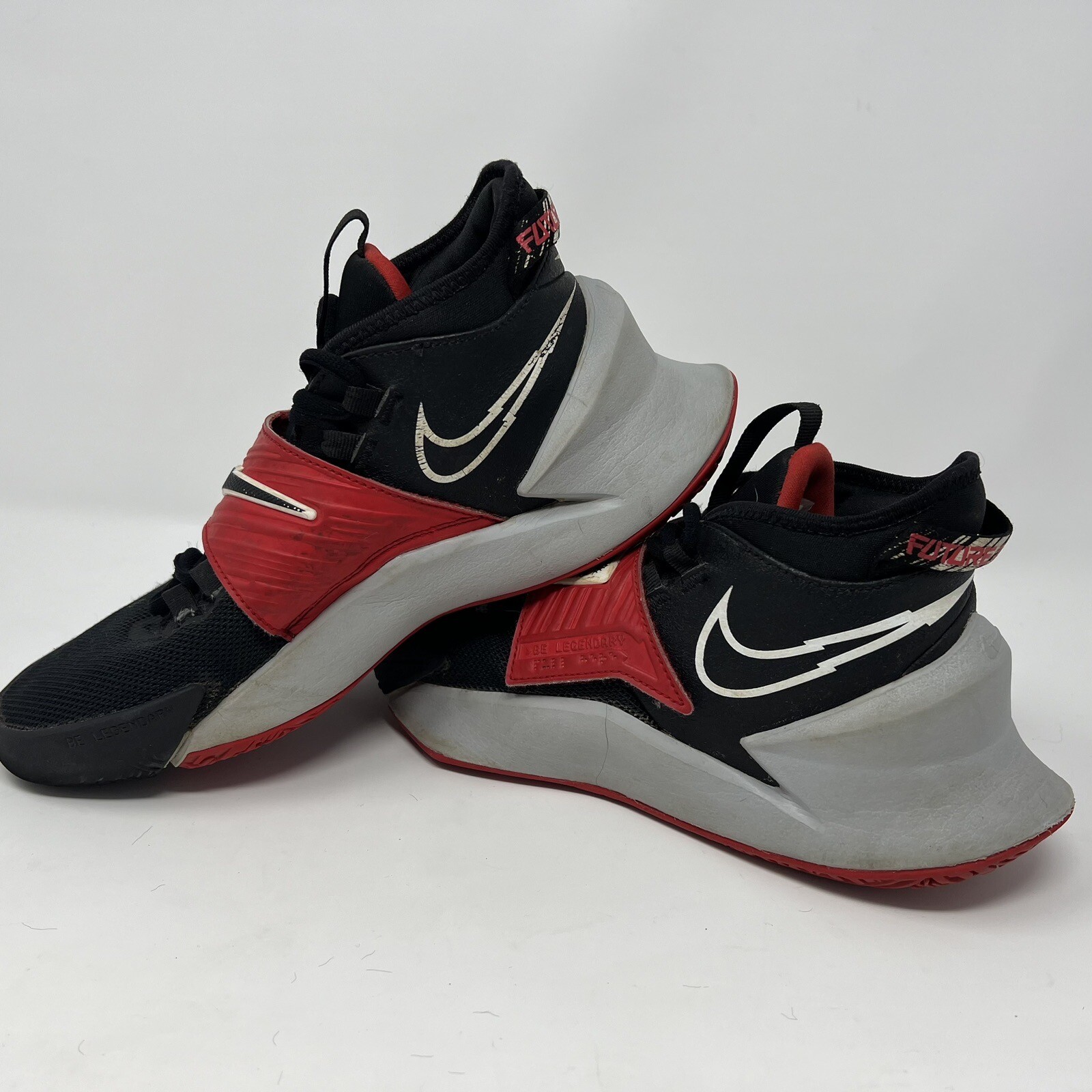 Nike Boys 5Y Future Court 3 CT2866-008 Black Red White Baske