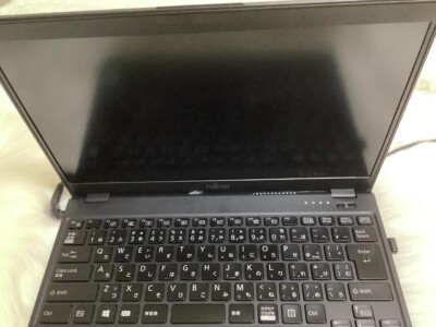 Fujitsu Lifebook U939/B Intel Core i5 8365U 1.60GHz SSD Fujitsu Lifebook U939/B Intel Core i5 8365U 1.60GHz SSD
