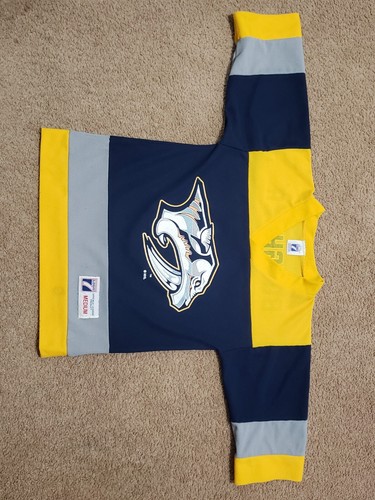 Maglia vintage Nashville Predators logo 7 giovane Bob Boughner taglia M media 10/12 - Foto 2 di 11