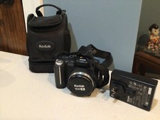 Kodak Easyshare P850 5.1 MP IS Digital Camera w/ 1GB SD Memory