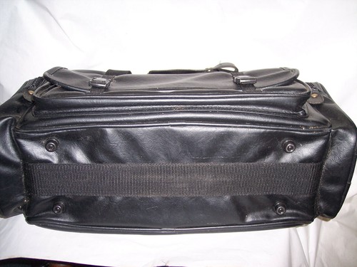 Hitachi VM-2500A VHS Video Camera Camcorder W/ RYKA Case, Charger, Manual & Came - Picture 6 of 12