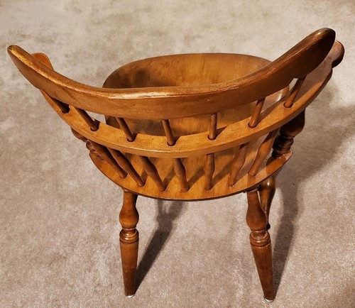 Ethan Allen Heirloom Comb Back Mate's Chair Maple #10-6040 Nutmeg - Picture 7 of 11
