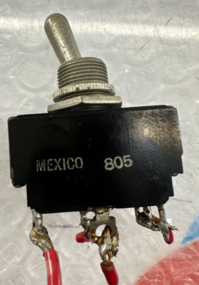 Und Lab Inc List 10A 250VAC Square Toggle Switch 3/4 HP 15 Amp