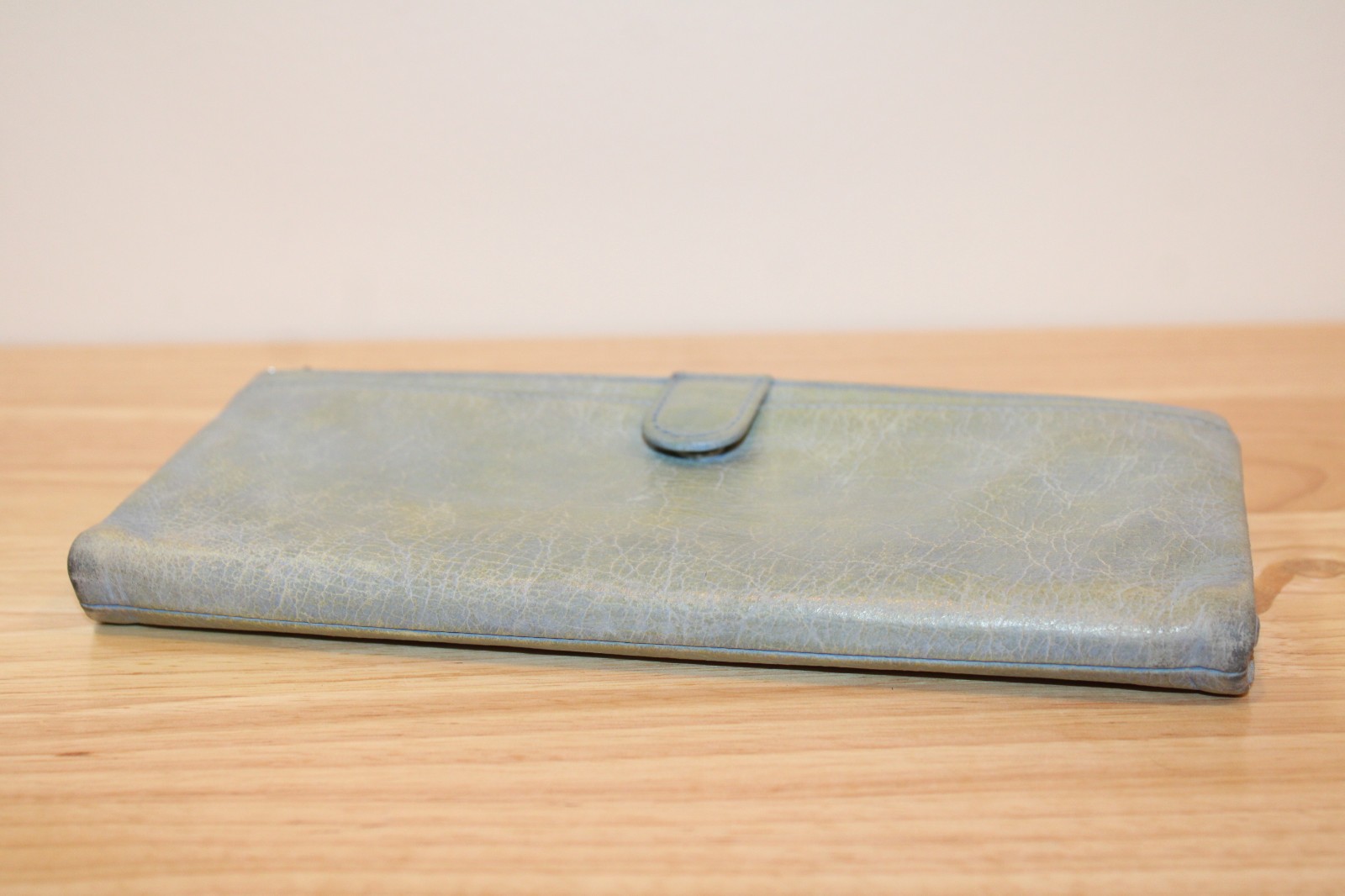 HOBO INTERNATIONAL Envelope Wallet Clutch Purse Leather **READ**