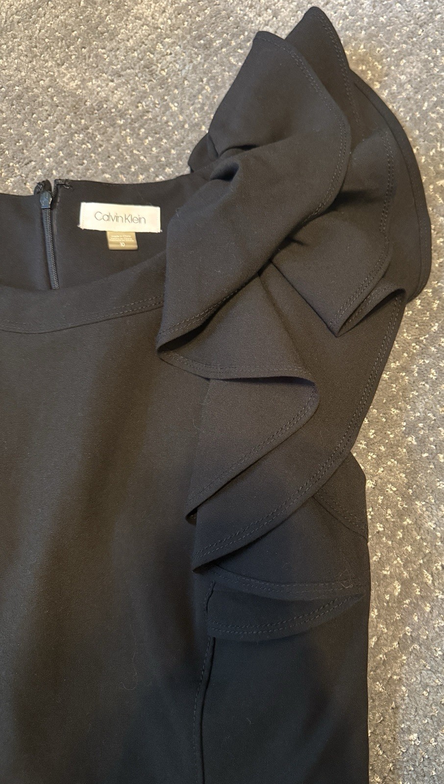 Calvin Klein Dress Black Fitted NWT Lined Size 10 Ruffled Shoulder Stretchy