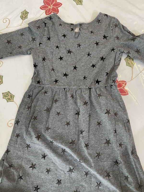 Old Navy Girls 10-12 Gray Dress With Stars Used Once