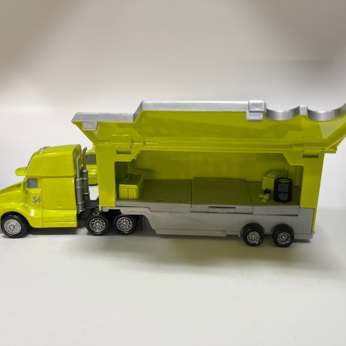 Disney Pixar Cars Trunk Fresh Hauler #34 Crew Chief, Pitty, Car, Tool Boxes Set - Picture 14 of 24